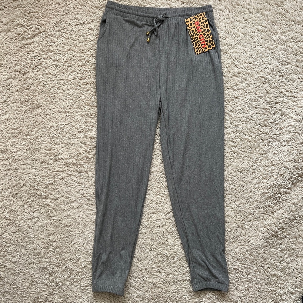 BAE CITY Textured Jogger Pants - Picture 2 of 10